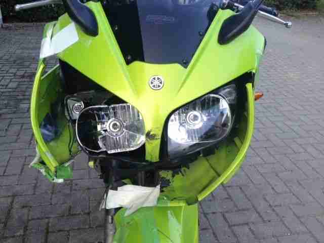 YAMAHA FAZER FZS 1000 RN14 leichter Unfall für Bastler BOS Titanium 35kw/48 PS