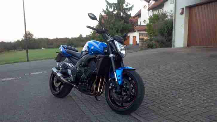 YAMAHA FZ1