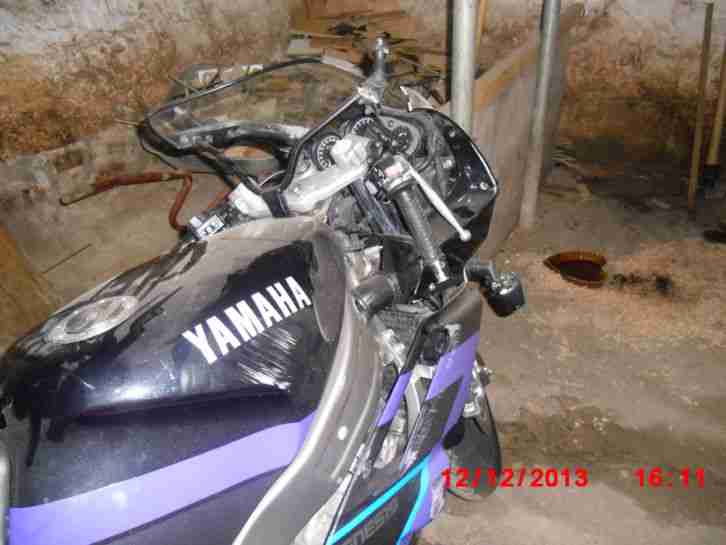 YAMAHA FZR 600 defekt