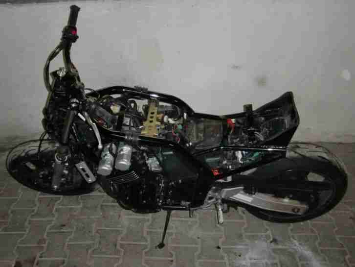 YAMAHA FZS 600 FAZER RJ02, Bj. 2002 35 kw