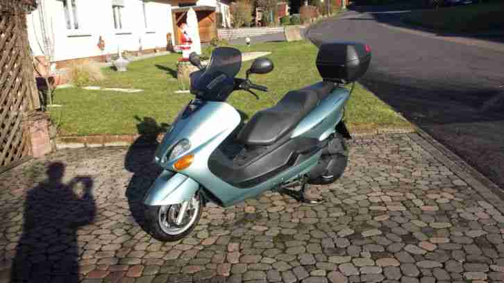 YAMAHA Motorroller Majesty LKRAD 125ccm 8 KW SE02 defekt Bastlerfahrzeug