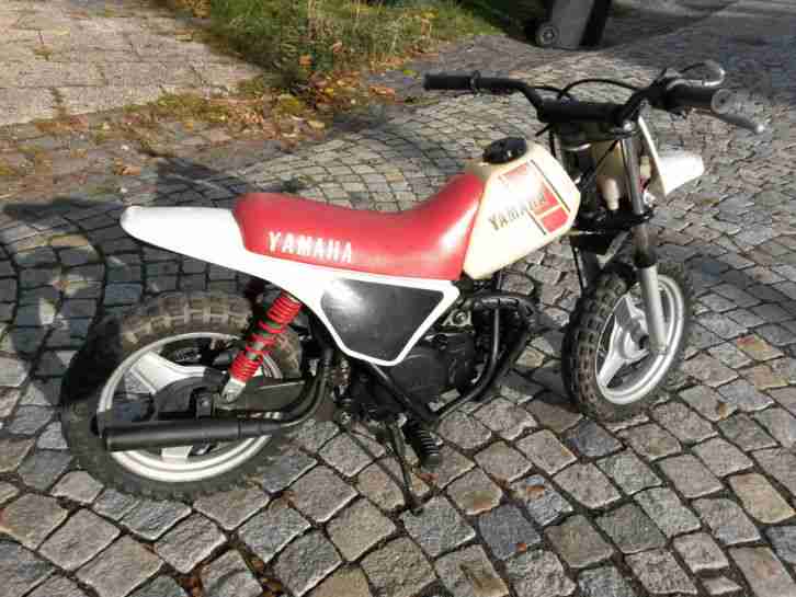 YAMAHA PW 50 Kindermotorrad mit Bedienungsanleitung / Handbuch und Helm