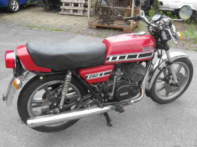 YAMAHA RD 250 Typ 1A2 aus 1979 läuft sauber und rund und fährt einwandfrei