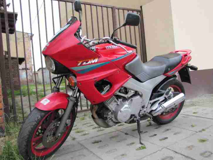 YAMAHA TDM 850 fahrbereit läuft sehr gut Allrounder Tourer Funbike Twin
