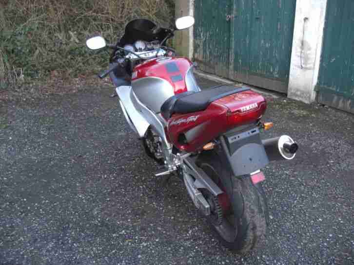 Yamaha Thunderace YZF