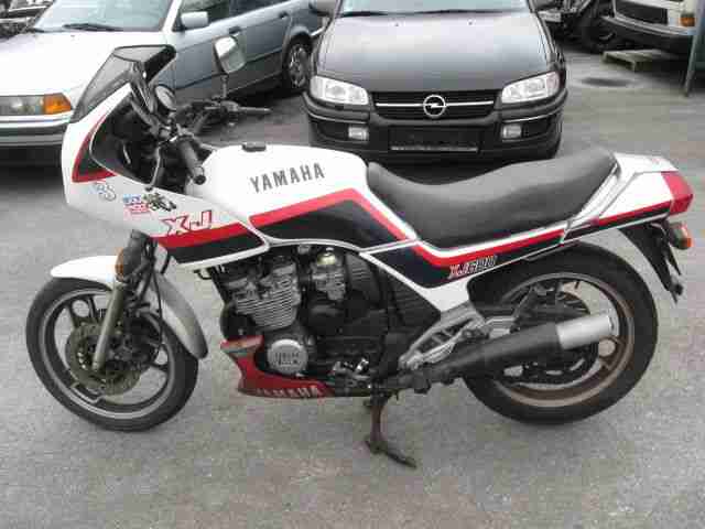 YAMAHA XJ 600 mit REST TÜV bis 04 - 2014 hat 67000 KM gelaufen der Motor dreht