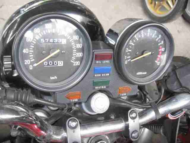 YAMAHA XJ 650 aus Baujahe 1985 mit 57000 Kilometern Brief Papiere Motor DREHT