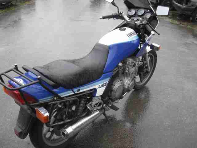 YAMAHA XJ 900 aus 1993 mit Brief + Schlüsseln steht seit 2010 Motor läuft
