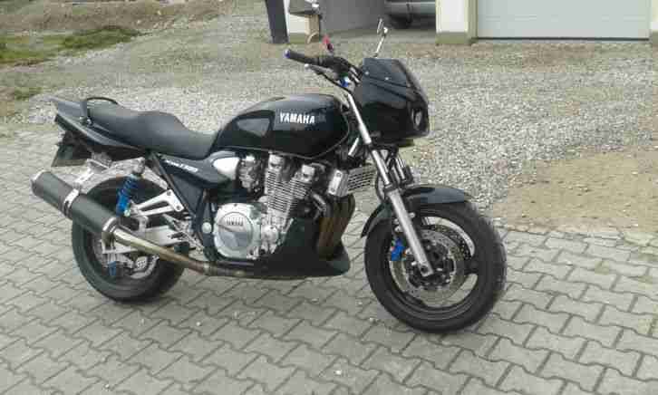 Yamaha XJR 1300