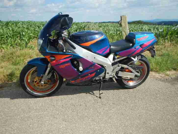 YZF 750 R,SONDERMODELL ,BJ.95,47