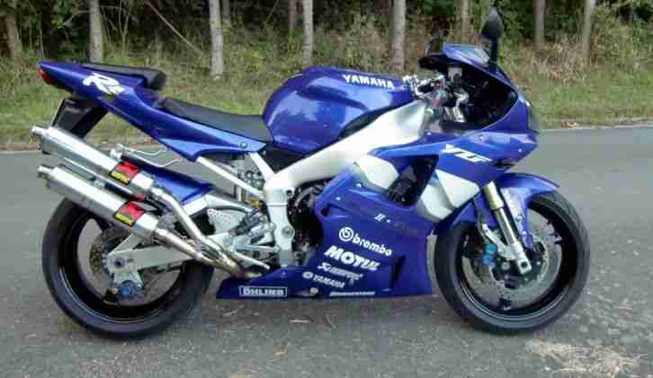 Yamaha YZF R1
