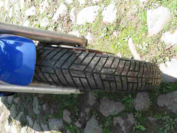 Yamaha 51 J, neue Reifen