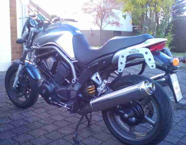 Yamaha BT 1100