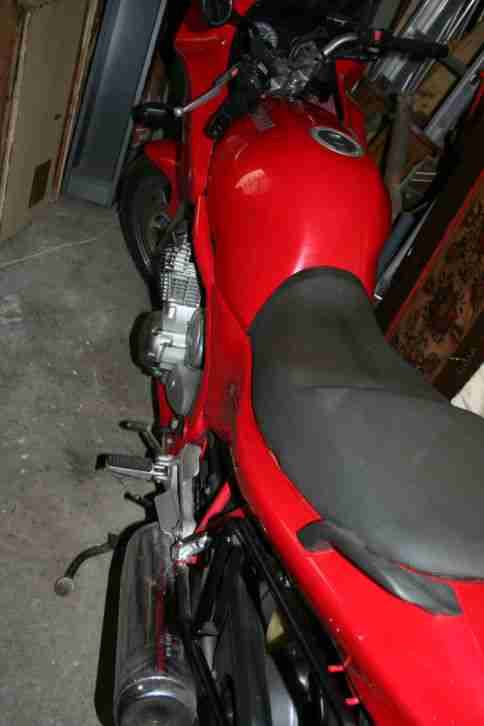 Yamaha Diversion Frauenmotorrad rot + Koffer