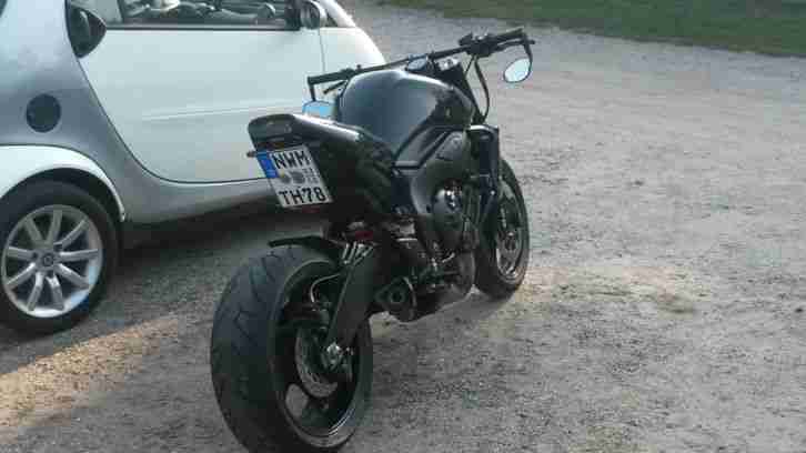 Yamaha FZ 1 ABS Streetfighter, Einzelstück, EZ 2011