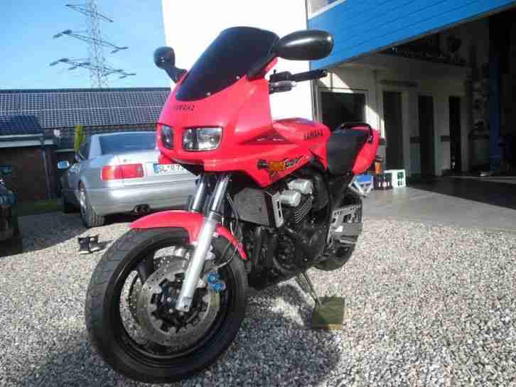 Yamaha FZ 600 FAZER