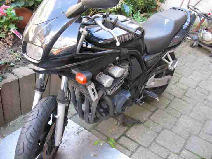 Yamaha FZ 600 Fazer -Unfallschaden-