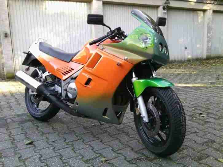 Yamaha FZ 750 2KK