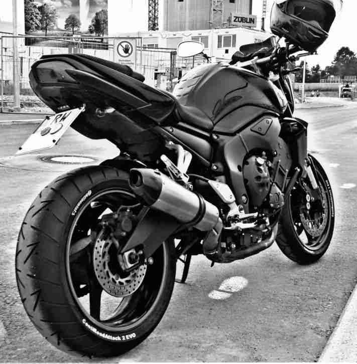 FZ1 fz 1 naked Black version top