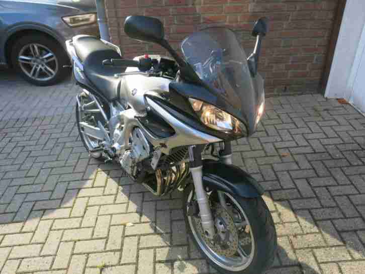Yamaha FZ6 Fazer 600ccm, TÜV bis 04/17, NEUE Reifen, TOP gepflegt, Garagenfzg.