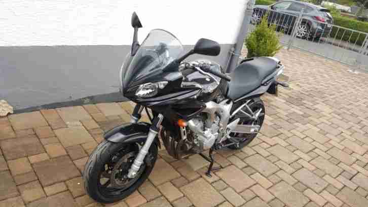 FZ6 Fazer RJ14 BJ 2008 Motorrad