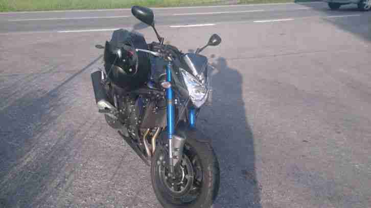 Yamaha FZ8 Race Blue Series 1.Hand