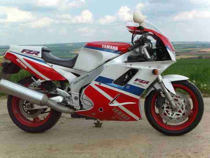 Yamaha FZR 1000