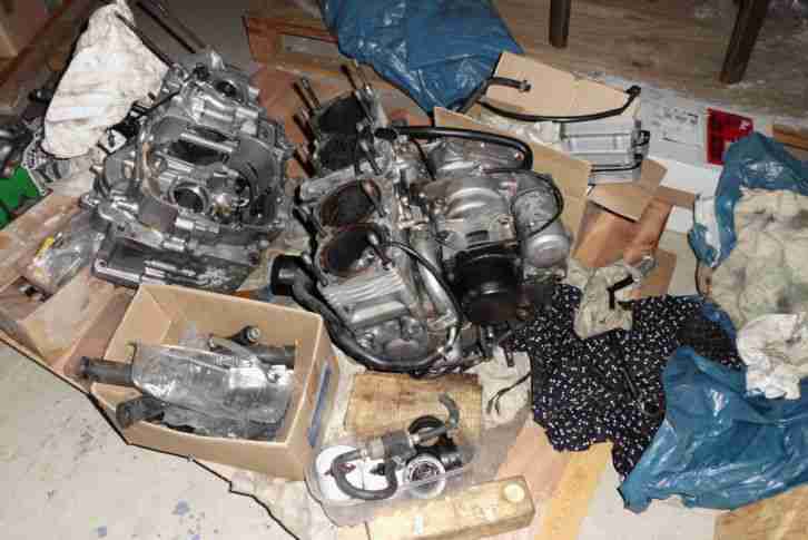 Yamaha FZR 1000 3LE mit vielen Ersatzteilen