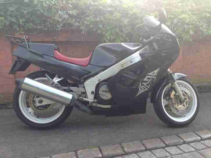 Yamaha FZR 1000 Black Dragon Streetfighter