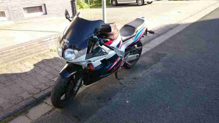 Yamaha FZR 1000 EXUP 3LE/3LK/3GM, Bj.1996 - Defekt