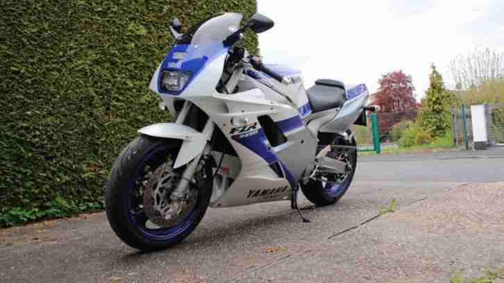Yamaha FZR 1000 Exup