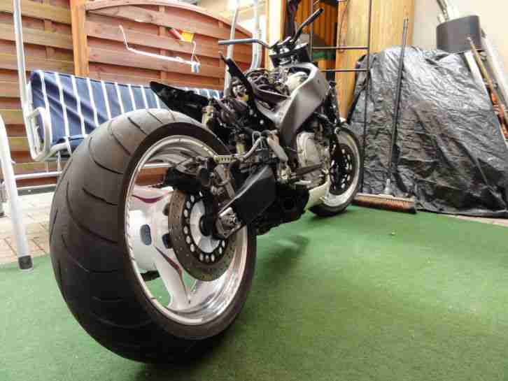 Yamaha FZR 1000 Exup Streetfighter Projektaufgabe zum fertigstellen