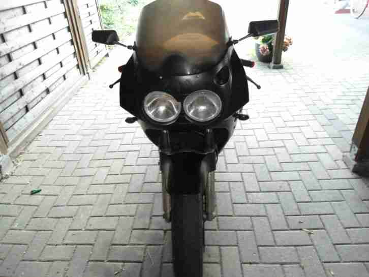 Yamaha FZR 1000 Mit TÜV an Bastler