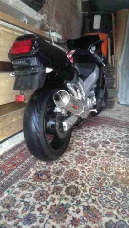 Yamaha FZR 600