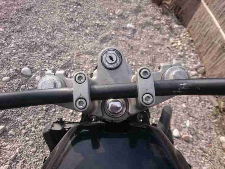 Yamaha FZR 600 2 Motorräder GPR Auspuff 3HE Superbike Gabelbrücke