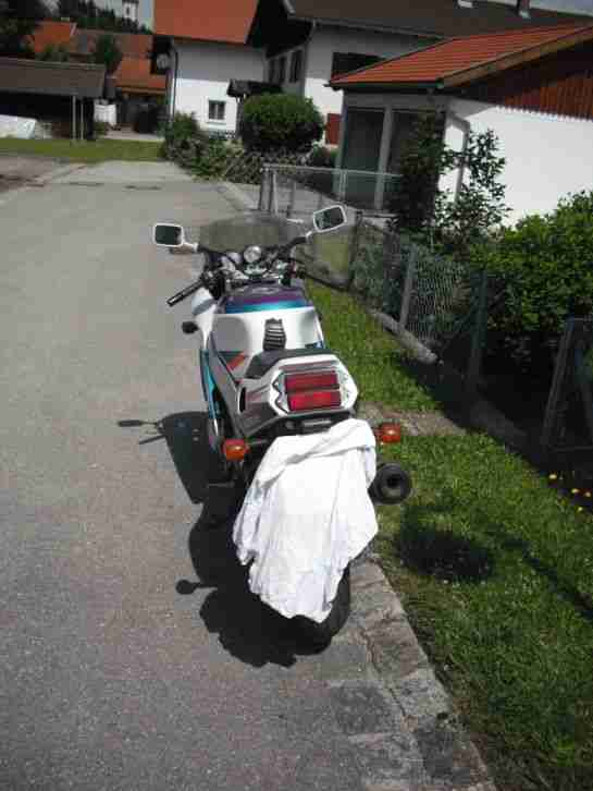 Yamaha FZR 600 , 20100 km, Erstzulassung 11. 1993