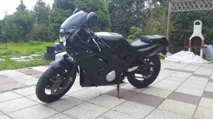 Yamaha FZR 600 3 HE