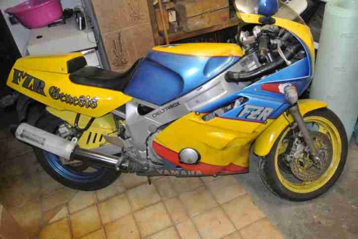 Yamaha FZR 600 3HE