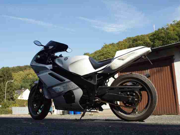 Yamaha FZR 600, 3HE, FZR600