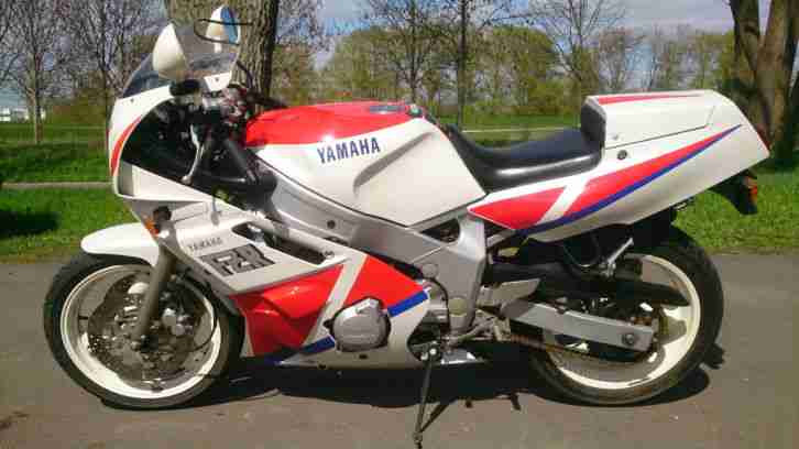 Yamaha FZR 600 3HE Jungtimer