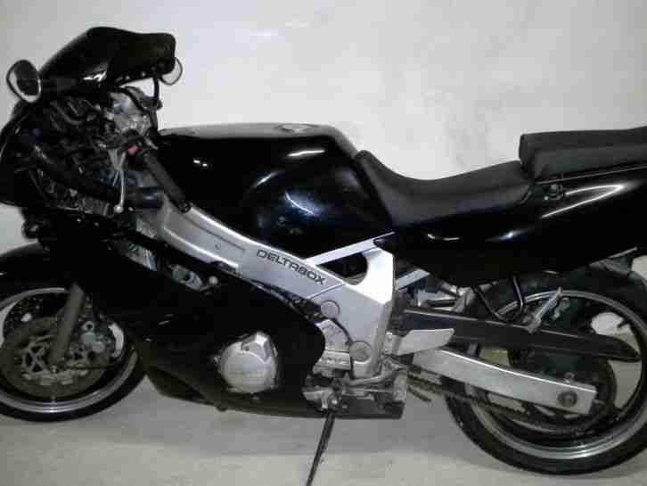Yamaha FZR 600 Motorrad