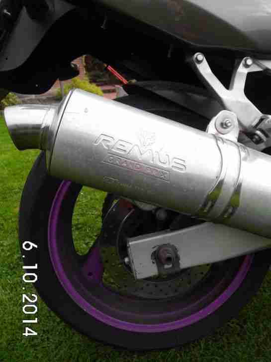 Yamaha FZR 600 R Motorrad