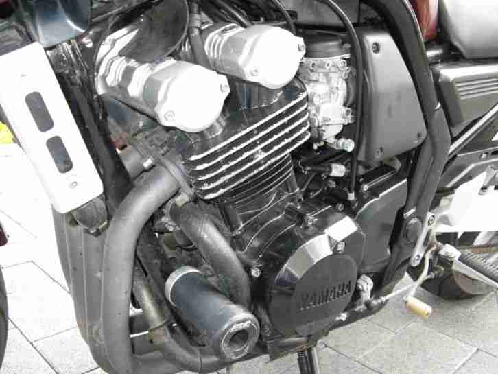 Yamaha FZS 600 Fazer