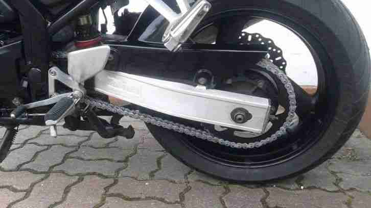 Yamaha FZS 600