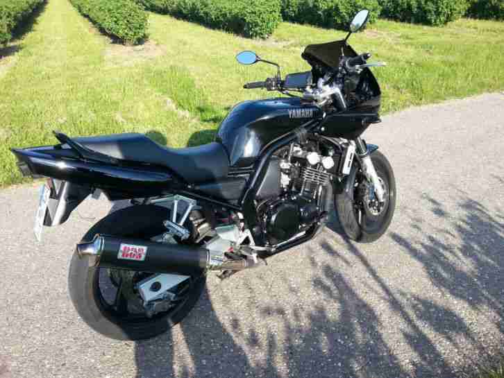 FZS 600 Fazer viele Extras wenig