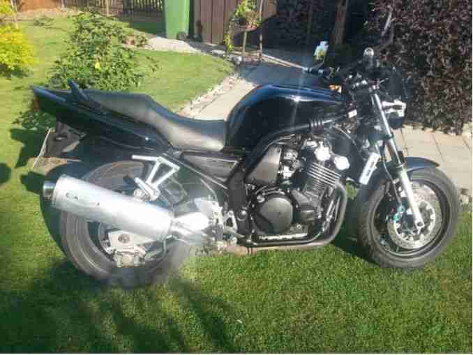 Yamaha FZS 600 RJ02