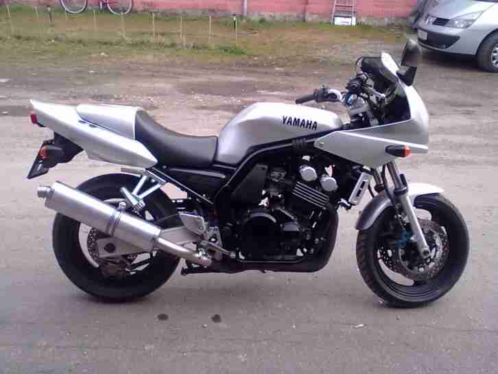 Yamaha FZS600 Fazer