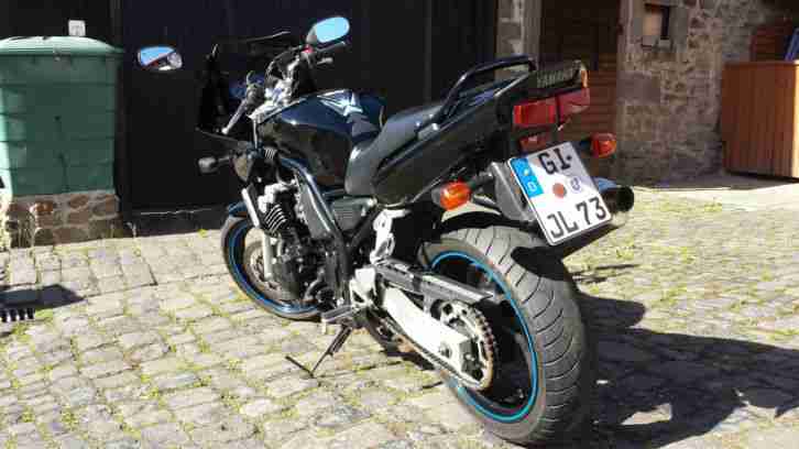 Yamaha FZS600 Fazer RJ02