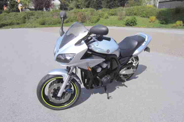 Fazer 600, Bj.2003 (Facelift), 98PS,