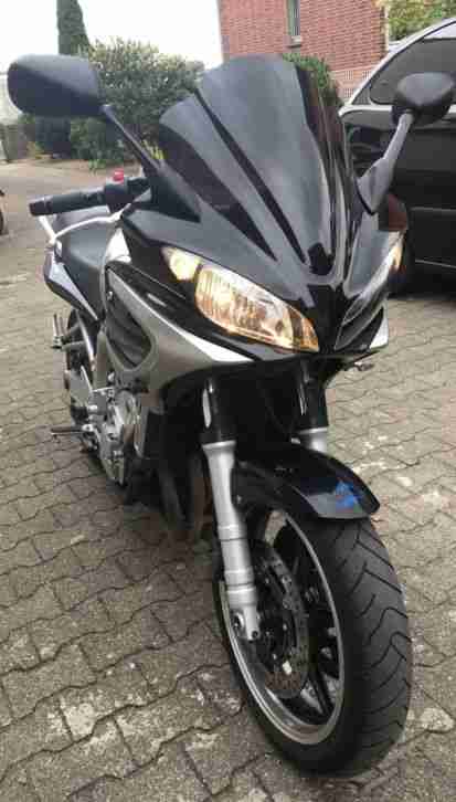 Yamaha Fazer 600 RJ07 ! 37500km ! Top Zustand ! Motorrad ! Tourer ! CafeRacer !